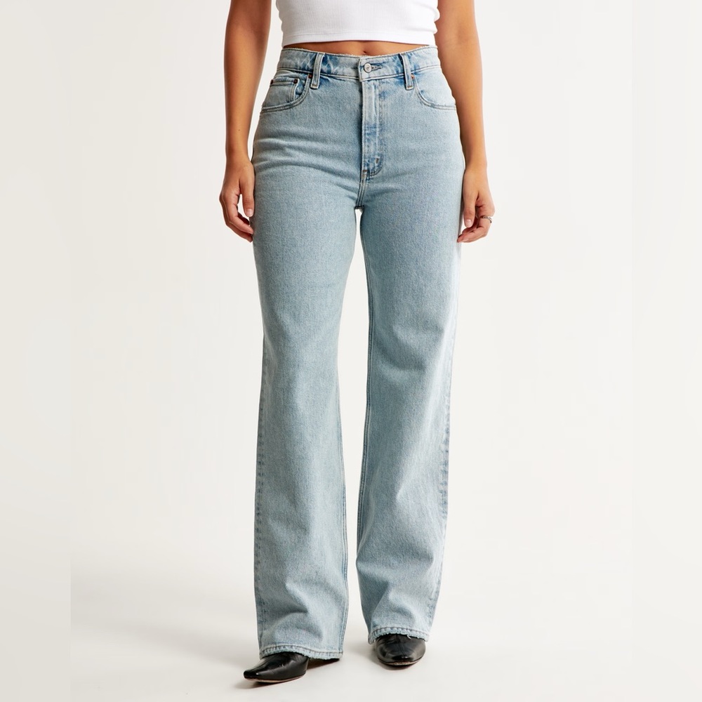 Abercrombie Curve Love High Rise 90s Relaxed Jean